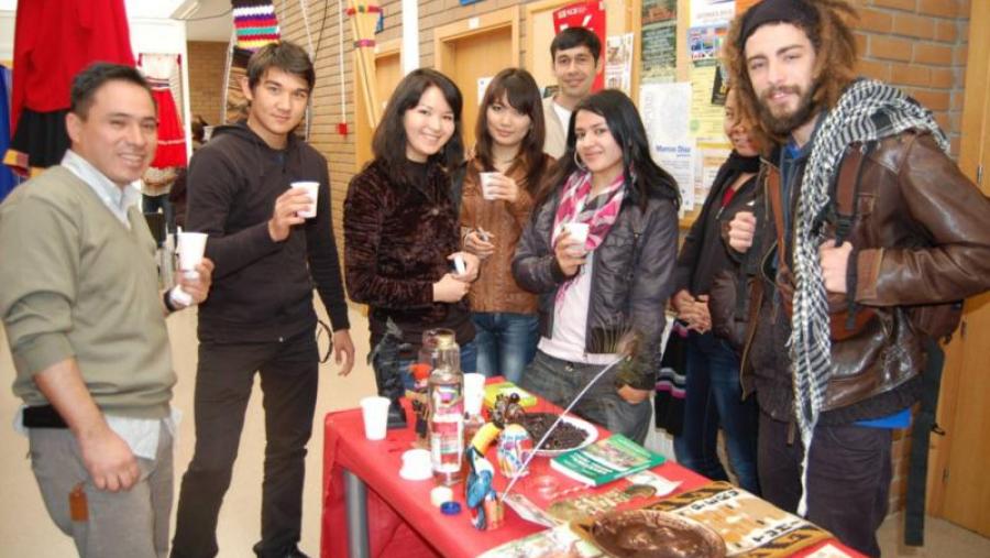Os estudantes do Campus de Lugo puideron este martes coñecer as particularidades culturais de países de todo o mundo
