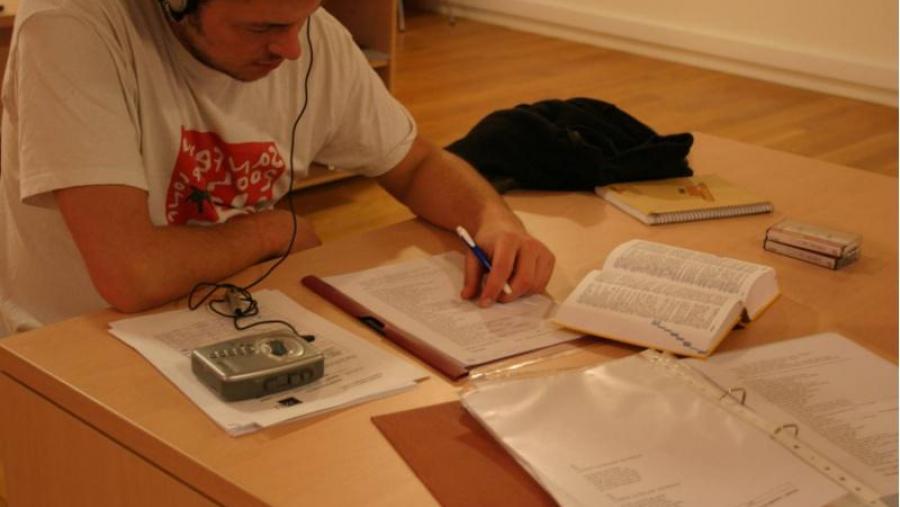 O Centro de Linguas Modernas mantén aberta a matrícula do seu programa de cursos para o segundo cuadrimestre