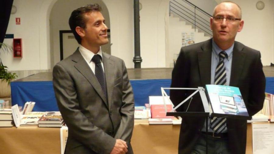 O director do Servizo de Publicacións da USC presentou en Cádiz a versión española do seu Manual de edición