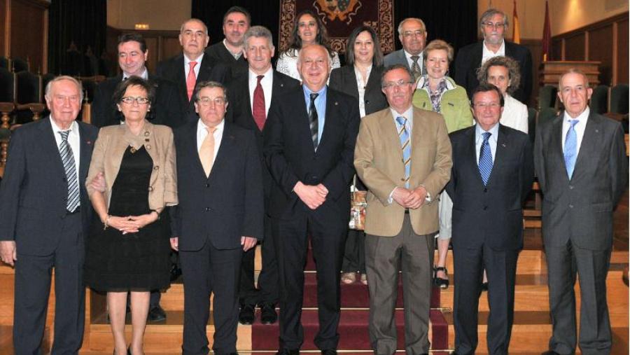 Nova xunta directiva da Asociación de Antigos Alumnos e Amigos da USC