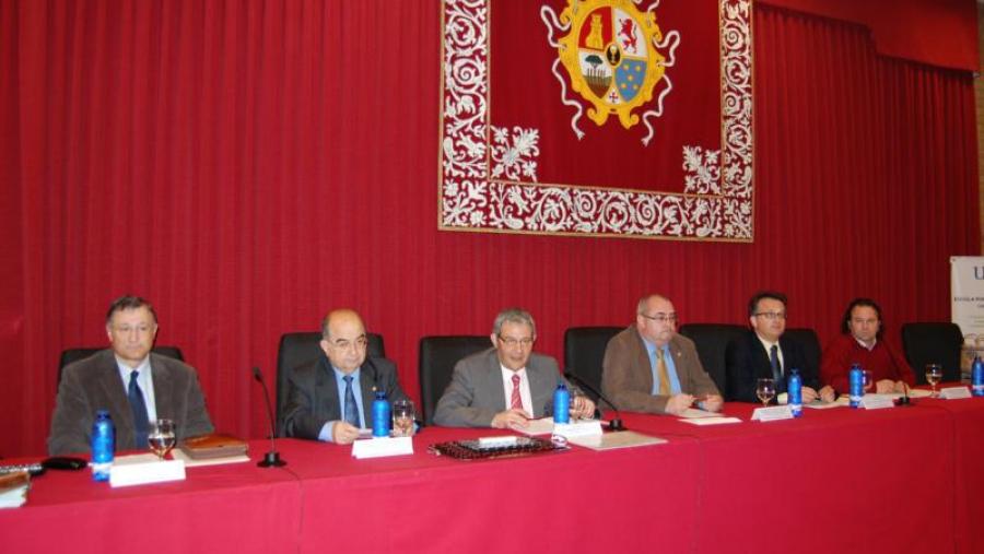 De esquerda a dereita, Higinio Mougán, Armando Rey, Pedro García Herradón, Rafael Muíños, Javier Bueno e Fernando Bellón, durante a inauguración dos actos de celebración de San Cidre na EPS de Lugo...
