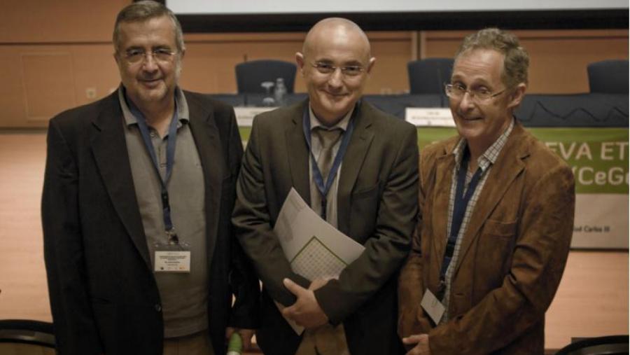 De esquerda a dereita, Antonio Andreu, Javier Benítez e Ángel Carracedo