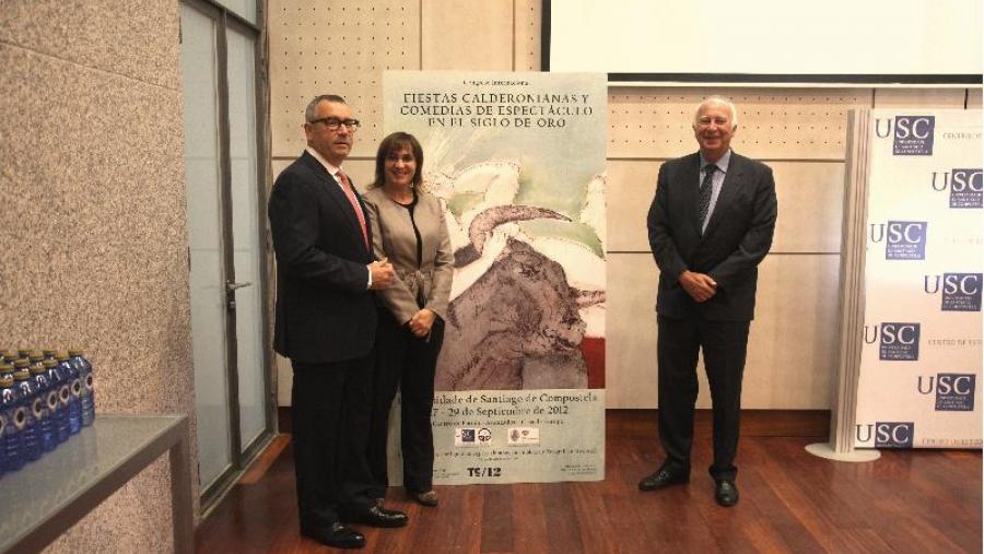 O reitor Juan Casares coa decana de Filoloxía e o catedrático Santiago Fernández