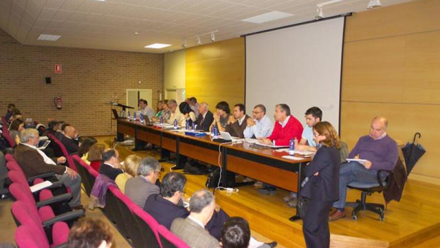 O Claustro da USC aproba os Estatutos e elixe Valedor da Comunidade Universitaria a Miguel Alcaraz