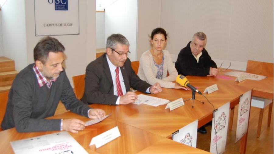 De esquerda a dereita, Eduardo Ochoa, Pedro García Herradón, Ana Carril e Carlos Valcárcel, durante o acto de presentación da XVIII edición do Maratón Fotográfico do Campus de Lugo