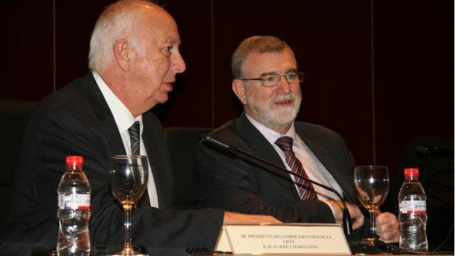 Os reitores de Córdoba e Santiago de Compostela, Jose Manuel Roldán e Juan Casares, na xuntanza de CICUE