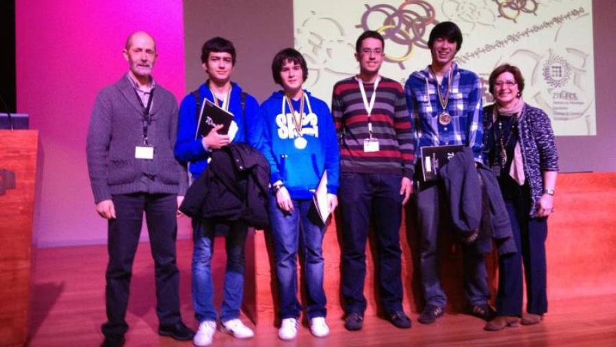 De esquerda a dereita, Felipe Gago, Raúl Alonso, Gonzalo Cao, Óscar Rivero (convidado de honra a esta edición da Olimpíada), Carlos G. Ling e Covadonga Rodríguez-Moldes