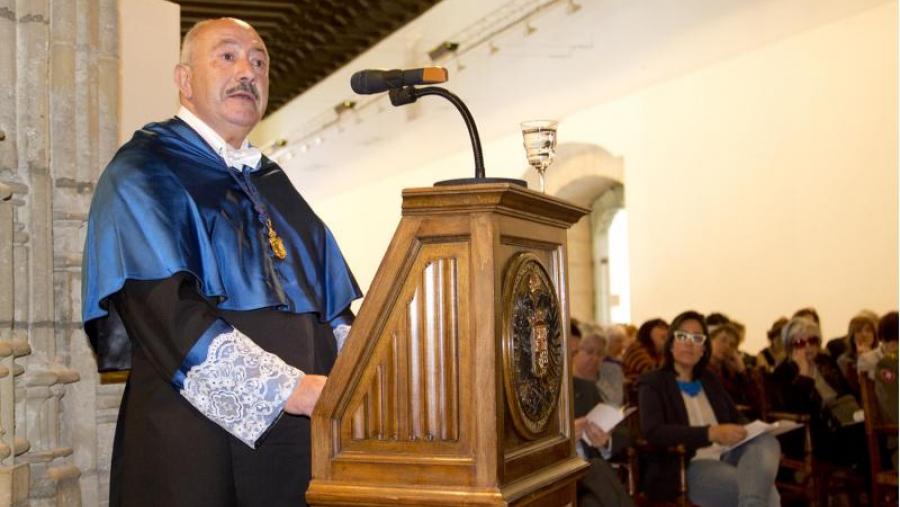 A Universidade de Granada inviste ao profesor Alfonso Castiñeiras como honoris causa