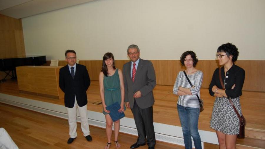 De esquerda a dereita, Javier Bueno, María Zoe Chaos, Pedro García, Mar Martínez e Laura López, na Casa do Saber