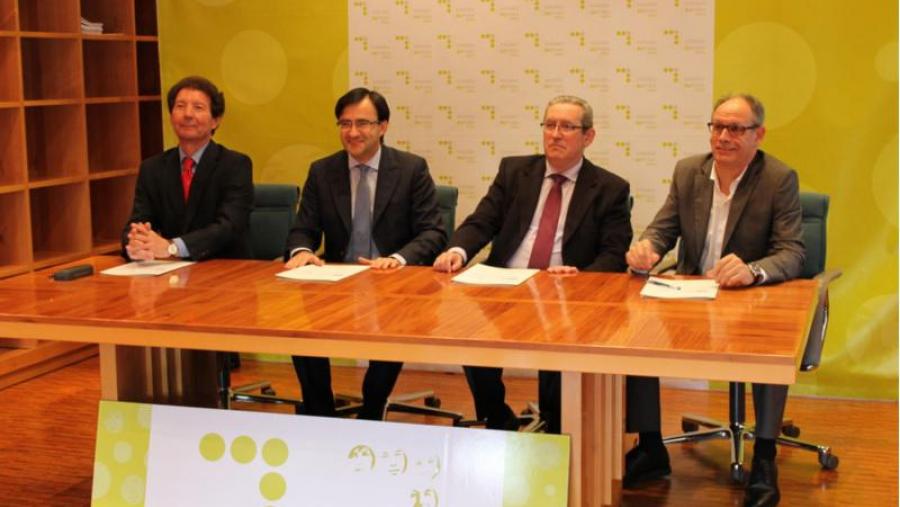 Os representantes dos comisionados das universidades galegas establecerán canles de comunicación co Valedor do Pobo