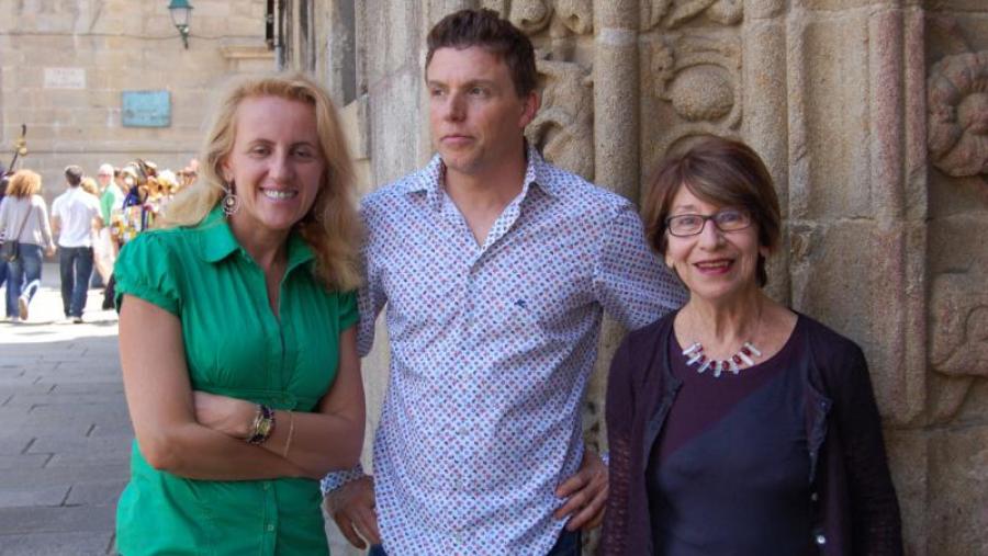 Yara Frateshi, á dereita, xunto con Isabel Morán e José António Souto