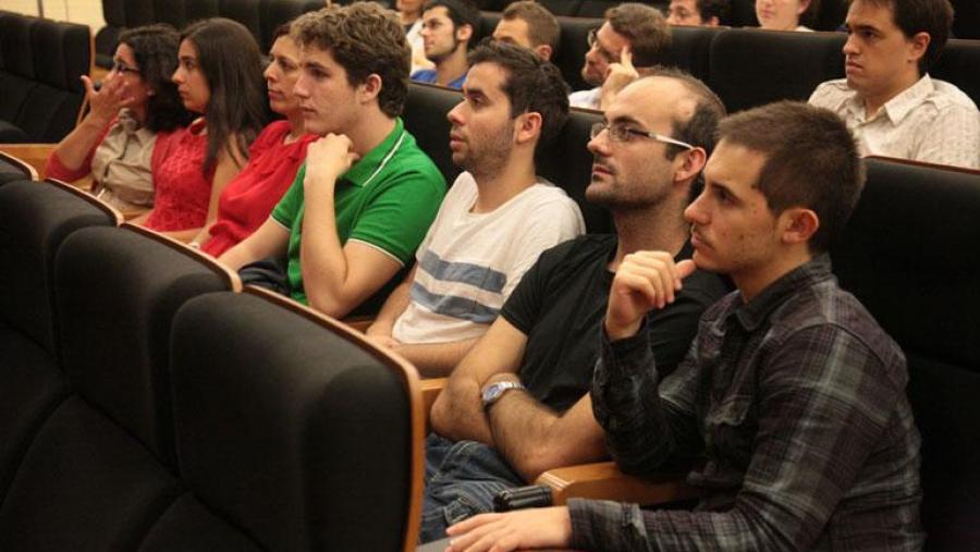 O 30% do alumnado estudou a carreira nunha Universidade de fóra de Galicia (Foto:SERVIMAV-USC)