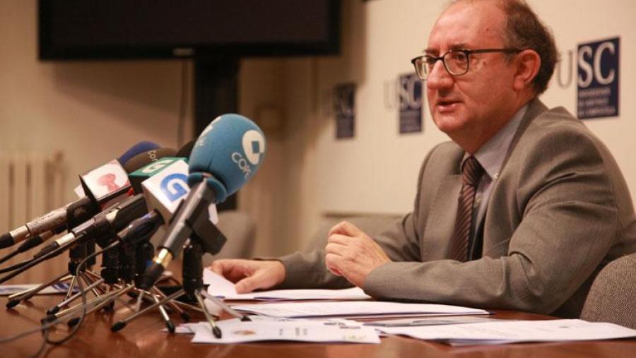 Elisardo dirixe a Unidade de Tabaquismo e Trastornos Aditivos da USC. (Foto: SERVIMAV-USC) Elisardo dirixe a Unidade de Tabaquismo e Trastornos Aditivos da USC. (Foto: SERVIMAV-USC)