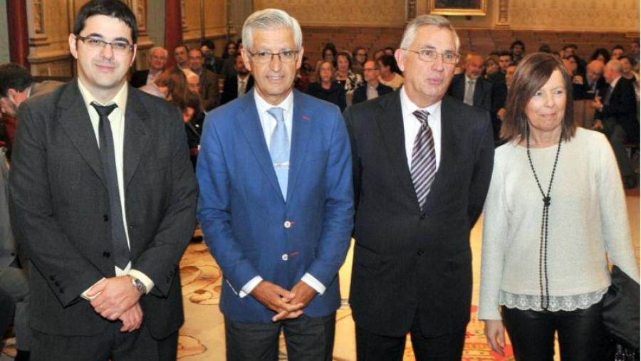 O profesor José Manuel García Iglesias recibe este mércores o III Premio Domingo Fontán