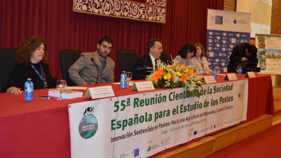Roig, Piñeiro, Bueno, Vázquez e Báez, na apertura da reunión cienfíca da SEEP na Escola Politécnica Superior de Lugo