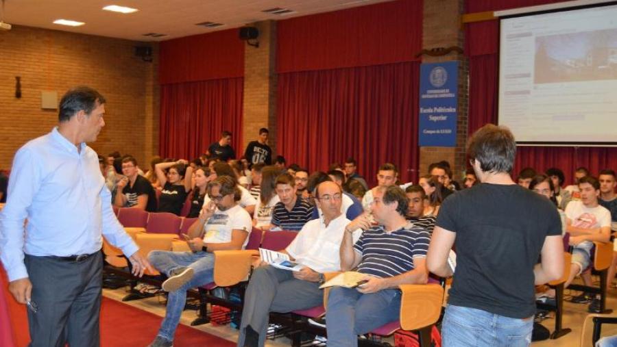 Cuesta, no acto de benvida do alumnado celebrado na EPS