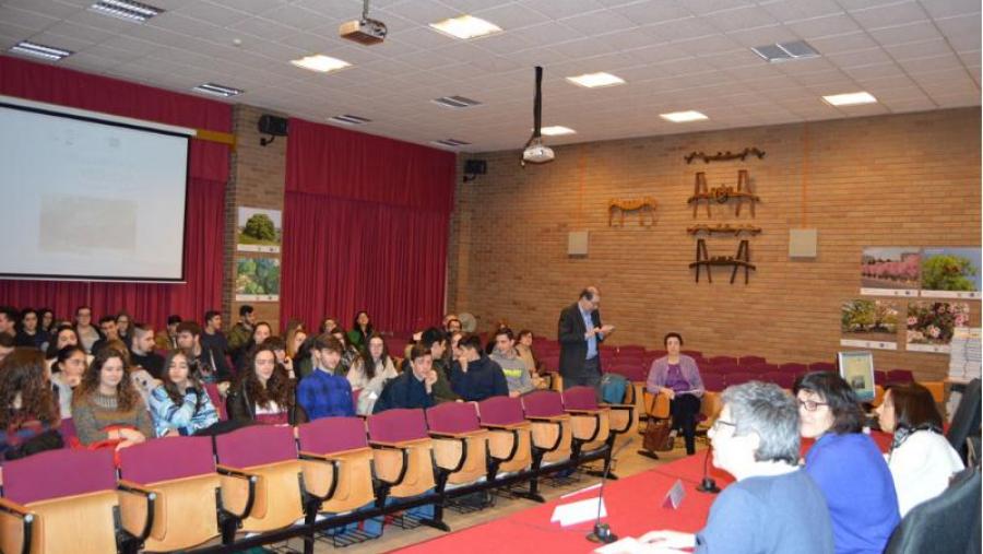 Un total de 265 alumnos de secundaria e Bacharelato participan este mércores nas probas da VIII Olimpíada Galega de Xeoloxía
