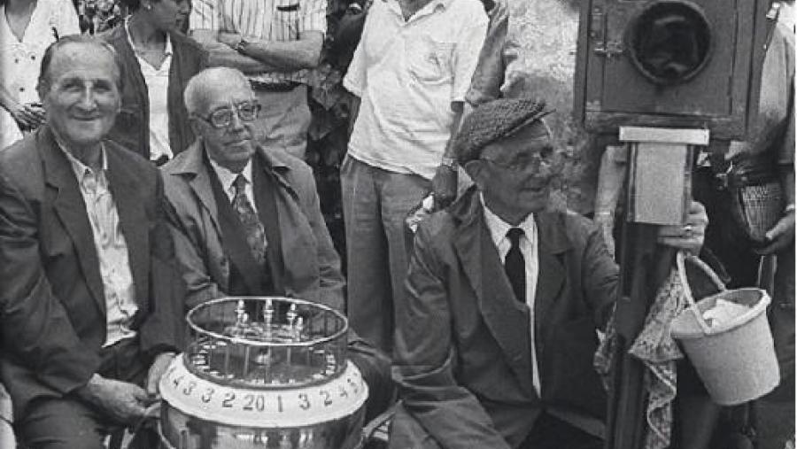 Compostela en catro décadas, unha ollada de Manolo Blanco