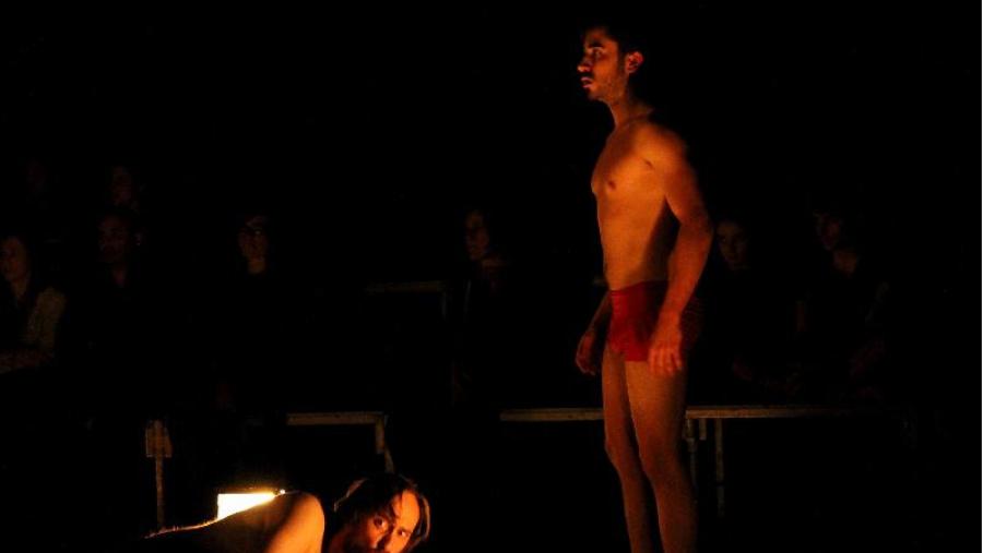 Actores da compañía de teatro USC-Lugo, na representación de 'El Público', de Lorca. Foto de Tamara Pérez