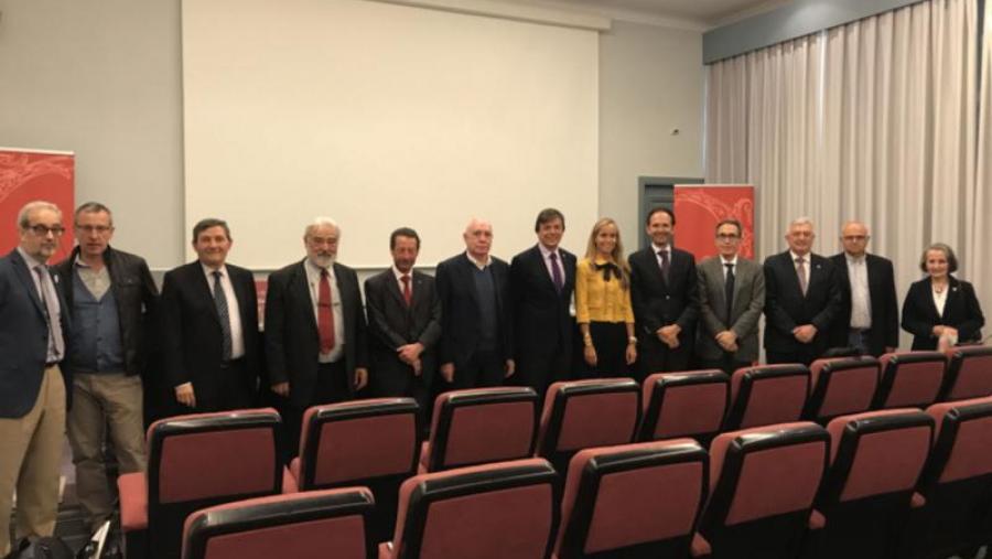 O reitor Juan Viaño incorpórase á galería de matemáticos ilustres Arbolmat
