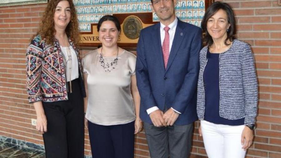 De esquerda a dereita, Quiroga, De Azevedo, Barreiro e Vázquez, na Facultade de Veterinaria da USC