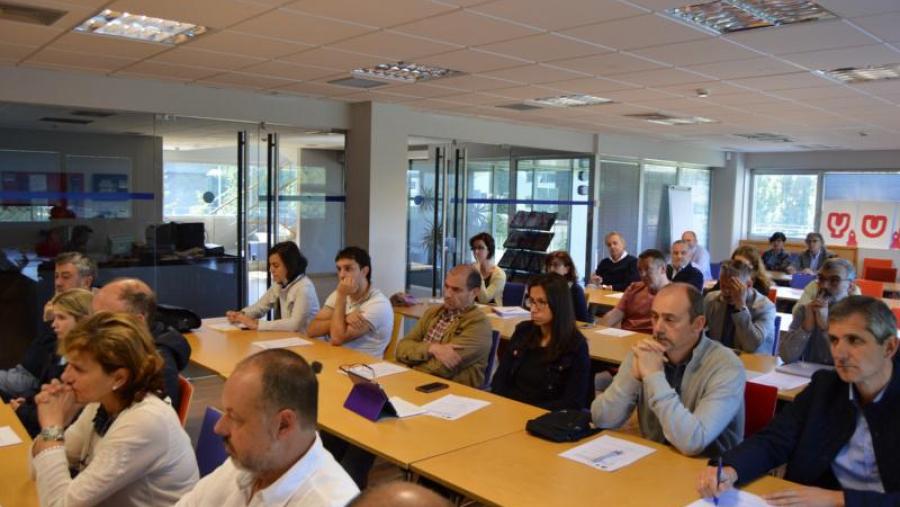 Participantes nas xornadas sobre oportunidades de dixitalización para o sector agroalimentario celebradas no Campus Terra da USC