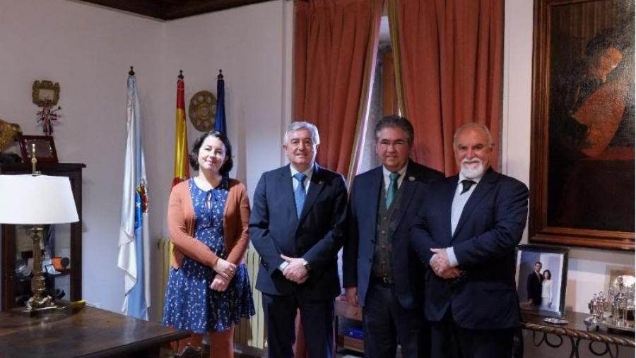 A xuntanza tivo lugar no despacho do reitor en San Xerome (Foto: Servimav)