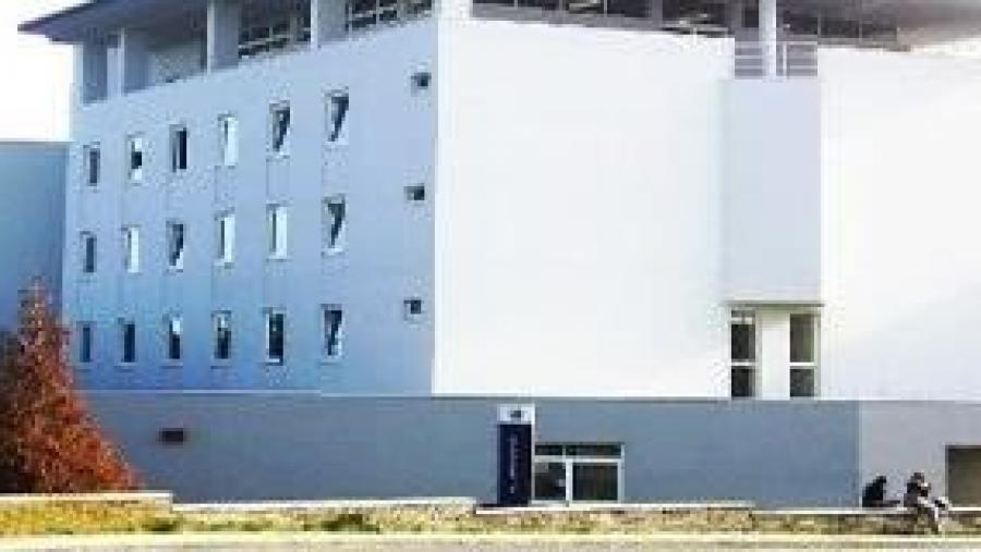 Residencia universitaria Jesús Bal y Gay