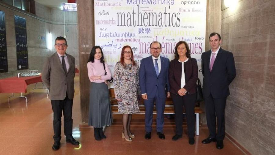 De izquierda a derecha, Antonio Segura, Elena López, Elena Vázquez, Antonio López, Pilar Bermejo e José Martínez Ageitos. Foto: Servimav-USC