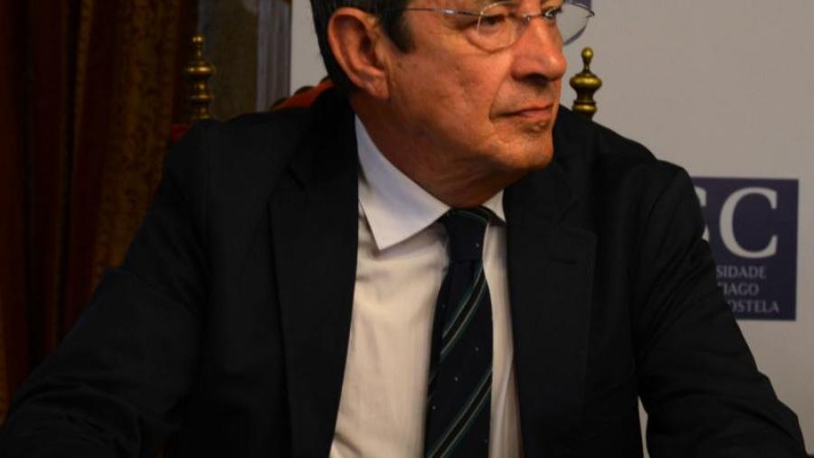Antonio segura é decano de Bioloxía da USC dende 2014