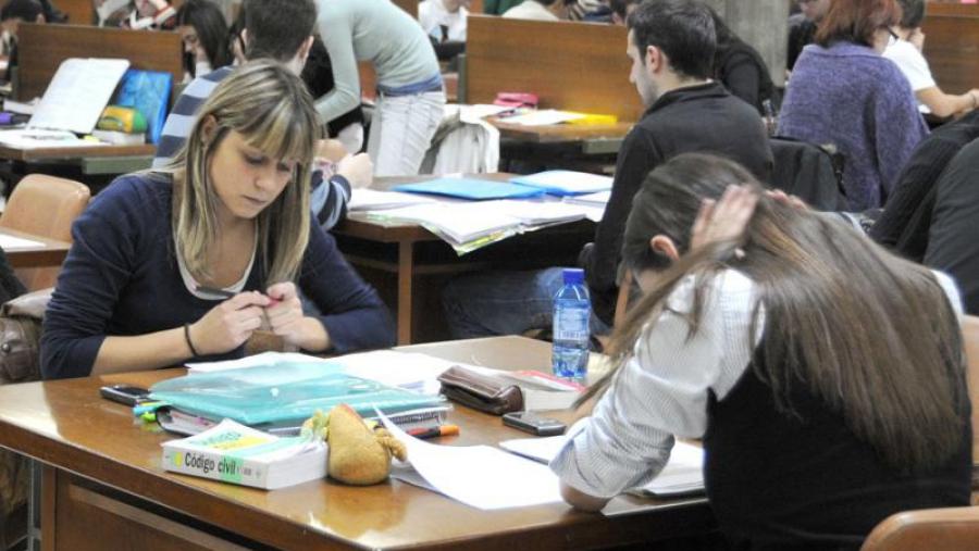 Imaxe de arquivo da Sala de Estudo da Facultade de Dereito